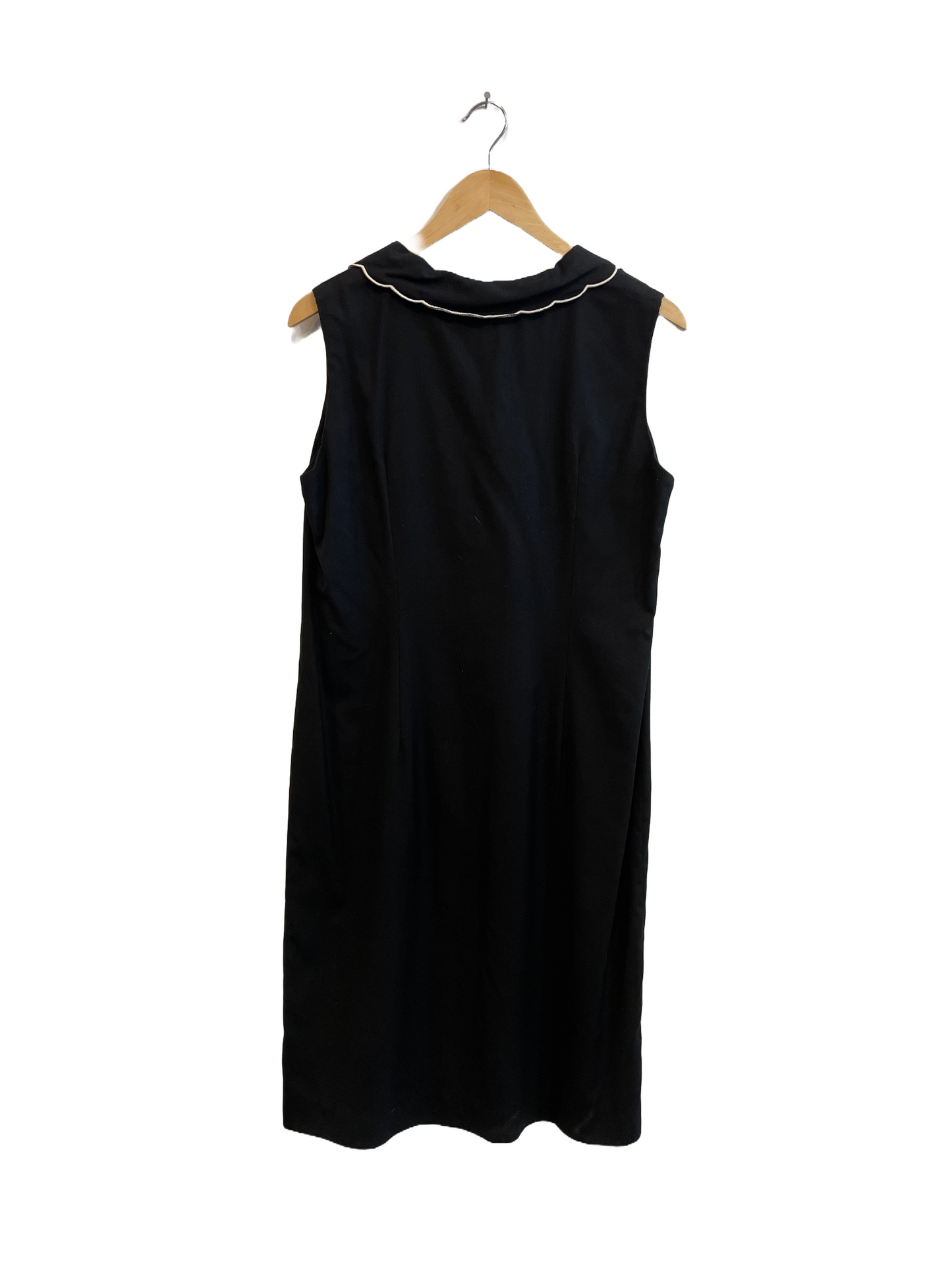 1960s Black White Scallop Shift Dress