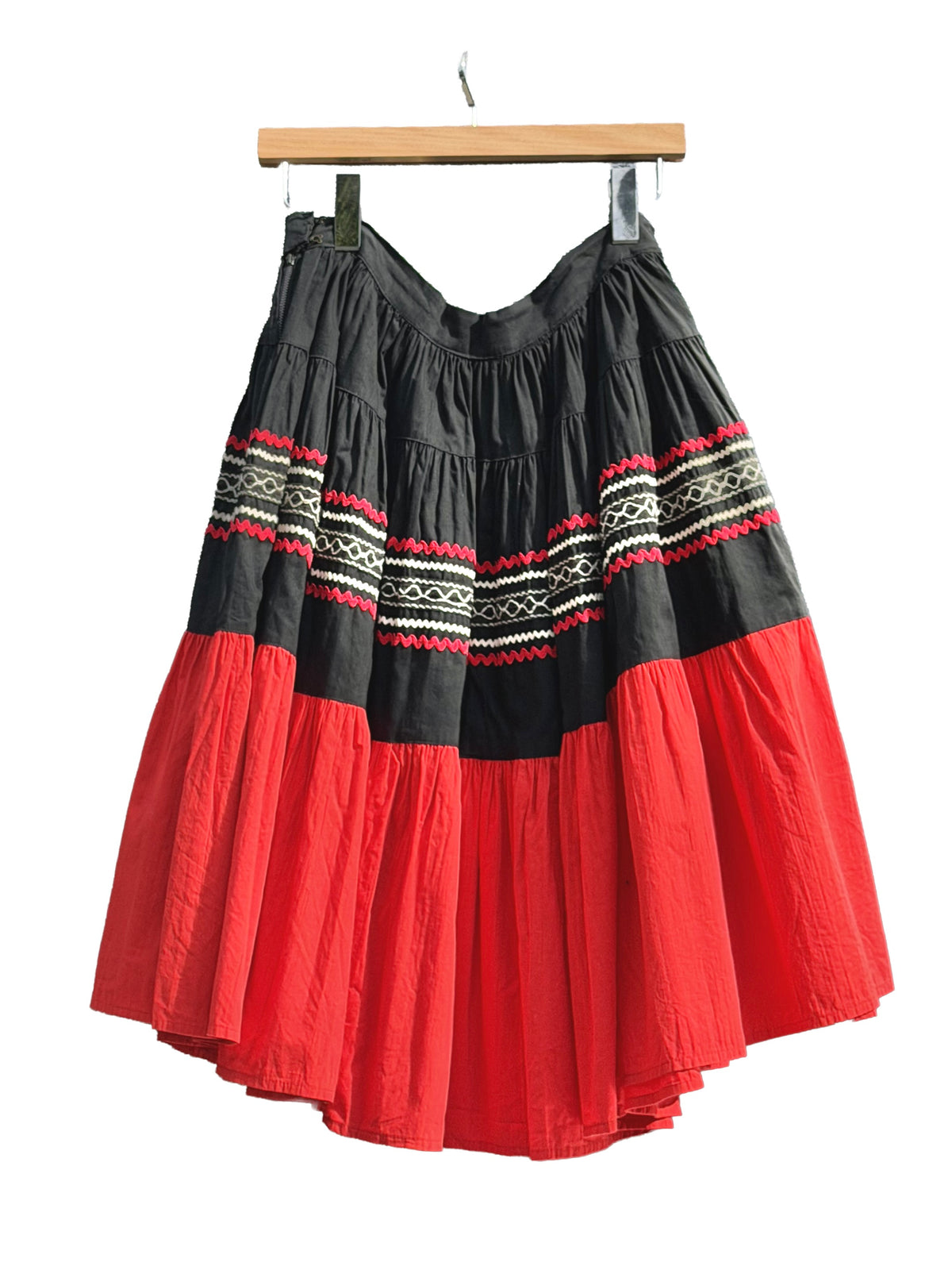 1950s Red Black Full Patio Skirt