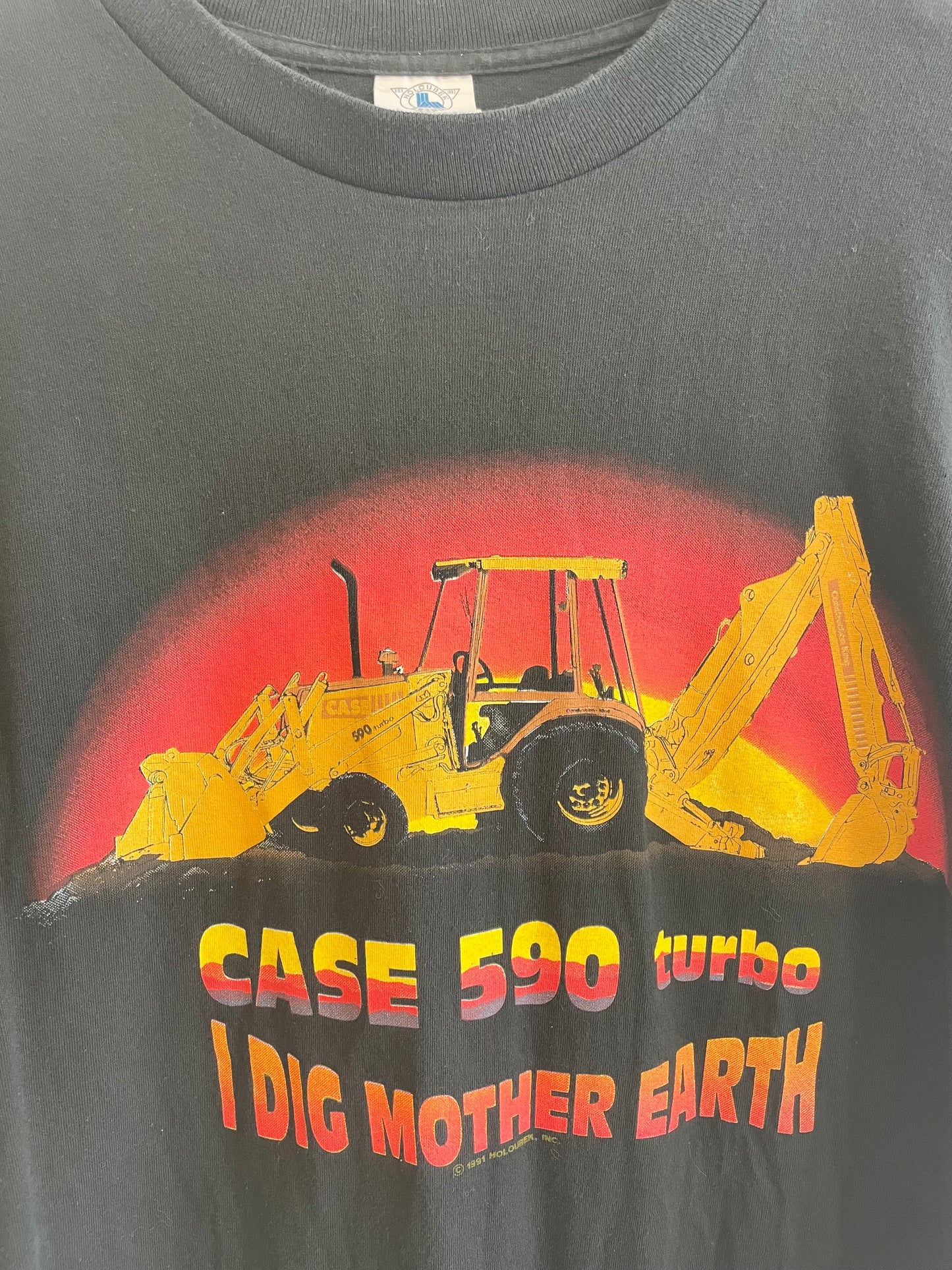 1990s Black Case 590 Holubek Tee