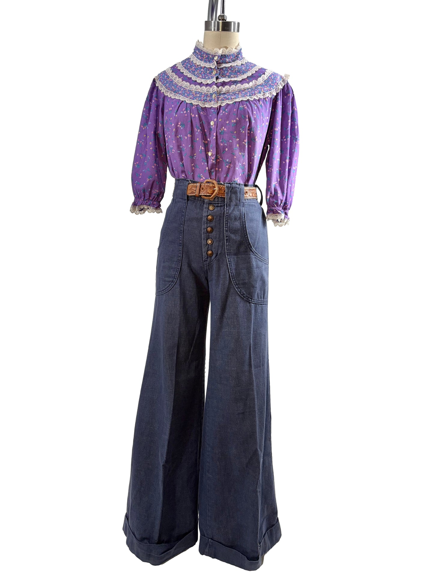 1970s Classic Denim Snap Fly Curved Pocket Bellbottoms