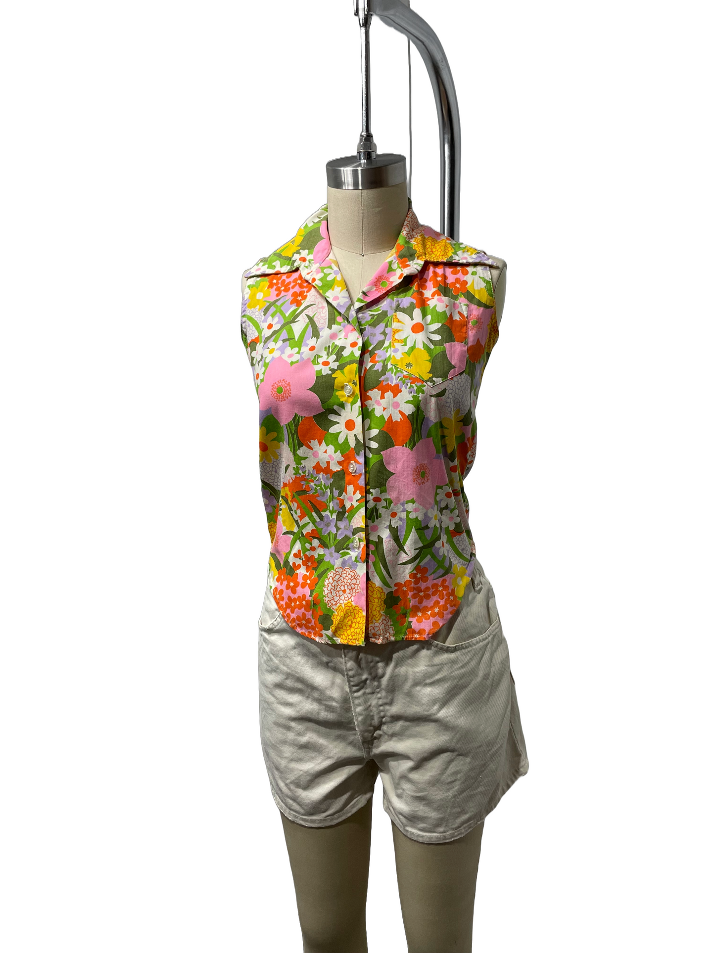 1960s Bold Multicolor Cotton ‘Variety’ Garden Floral Top