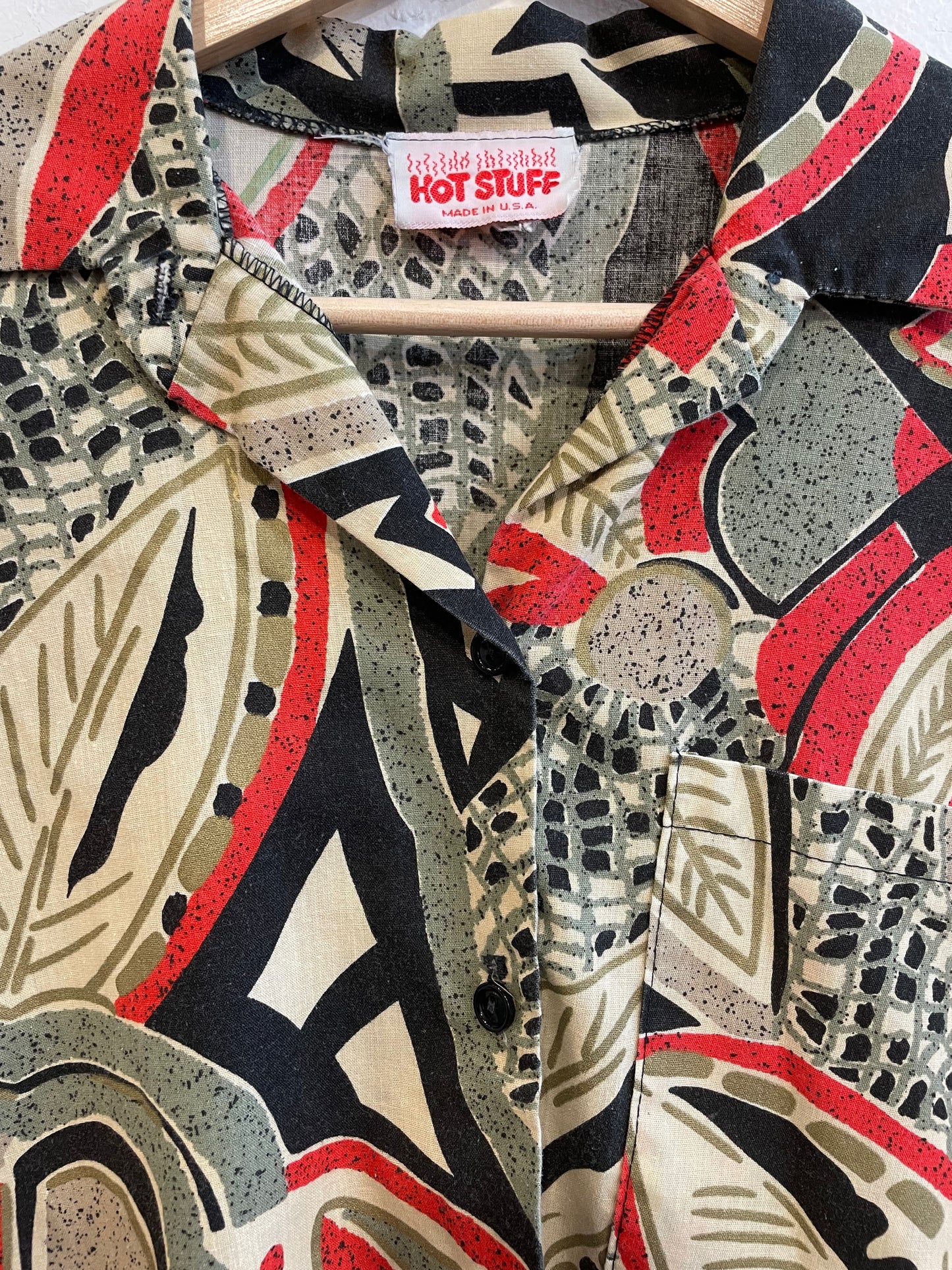1980s Tropical Foliage Block Print Back Button Cotton Top