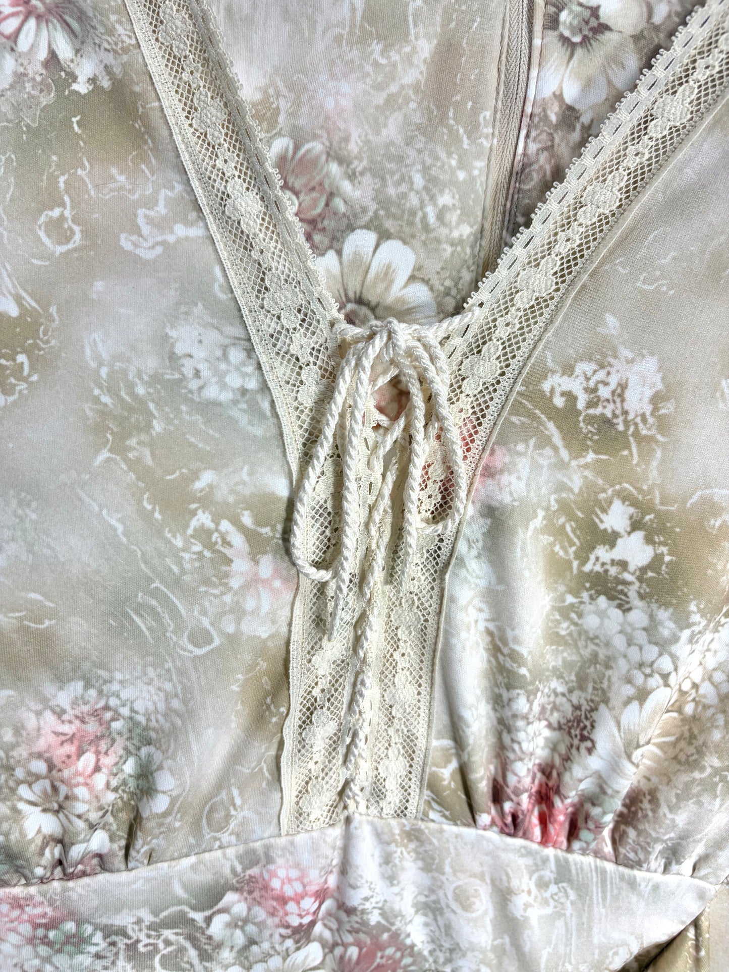 1970s Beige Pink Floral Lace-Up Bodice Cape Sleeve Maxi Dress