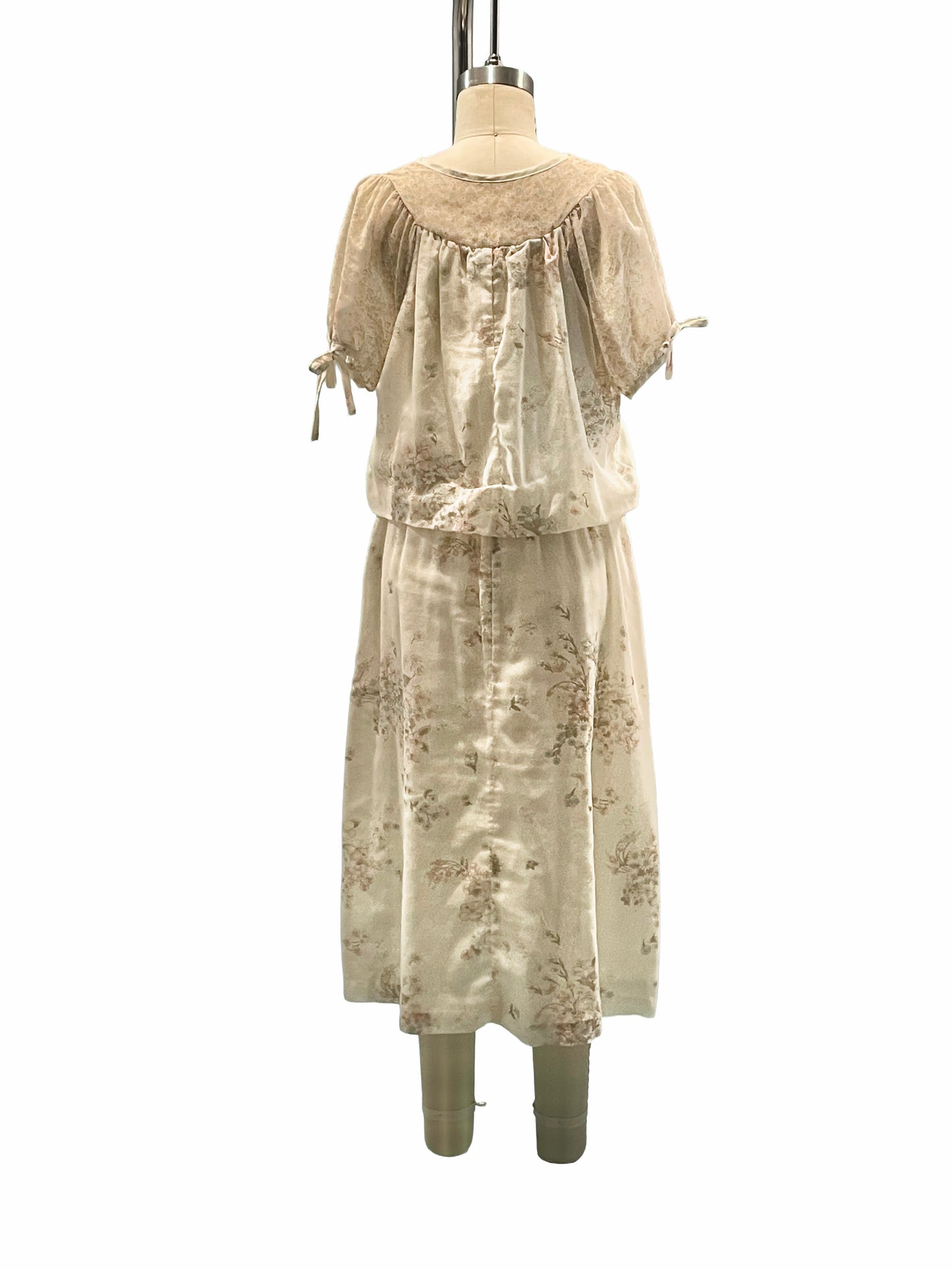 1970s Off White Gauzy Pastel Floral Keyhole Dress
