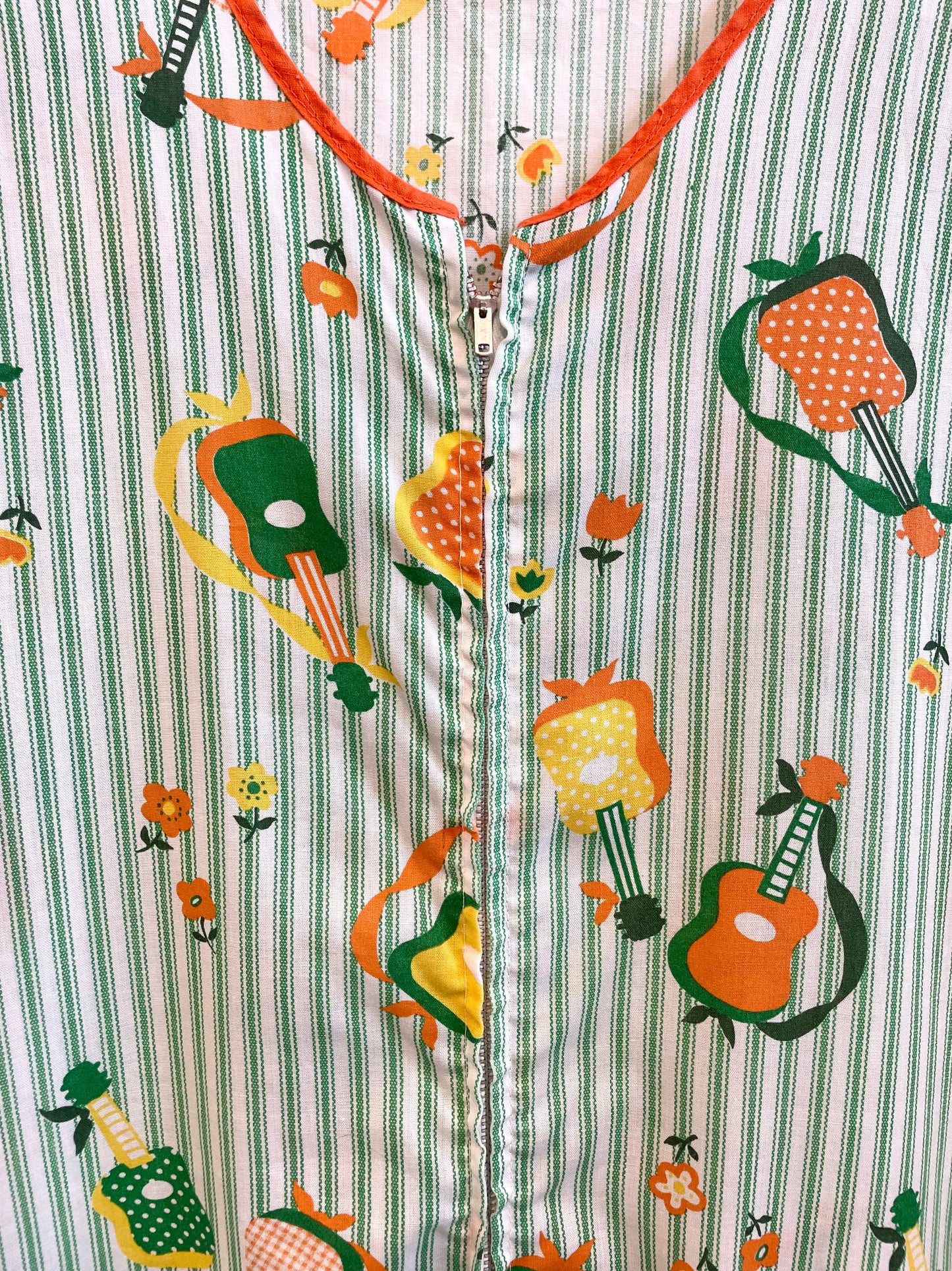 1960s Green Orange Yellow Guitar Stripe Novelty Zip Smock