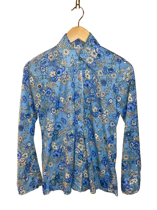 1970s Blue Floral Stretch Poly Fitted Blouse