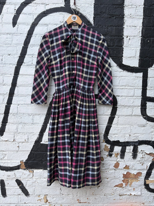 1950s Black Pink Check Cotton Pintucked ‘Young Cosmopolitans’ Day Dress