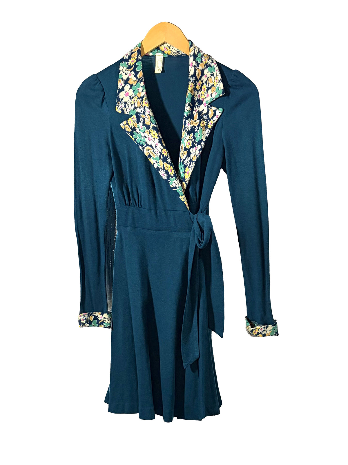 1970s Blue Floral Accent Long Sleeve Wrap Dress