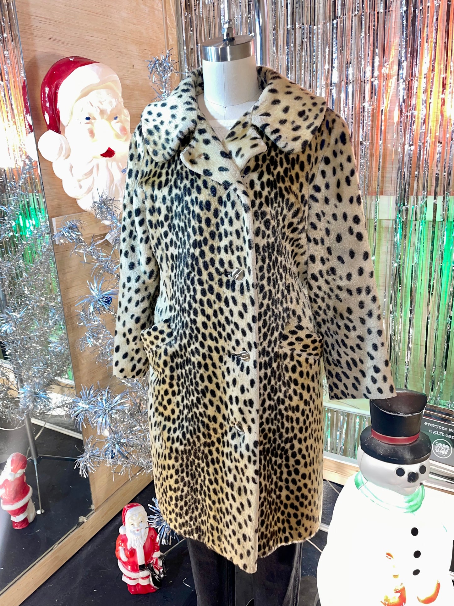 1960s Classic Faux Fur Leopard Coat