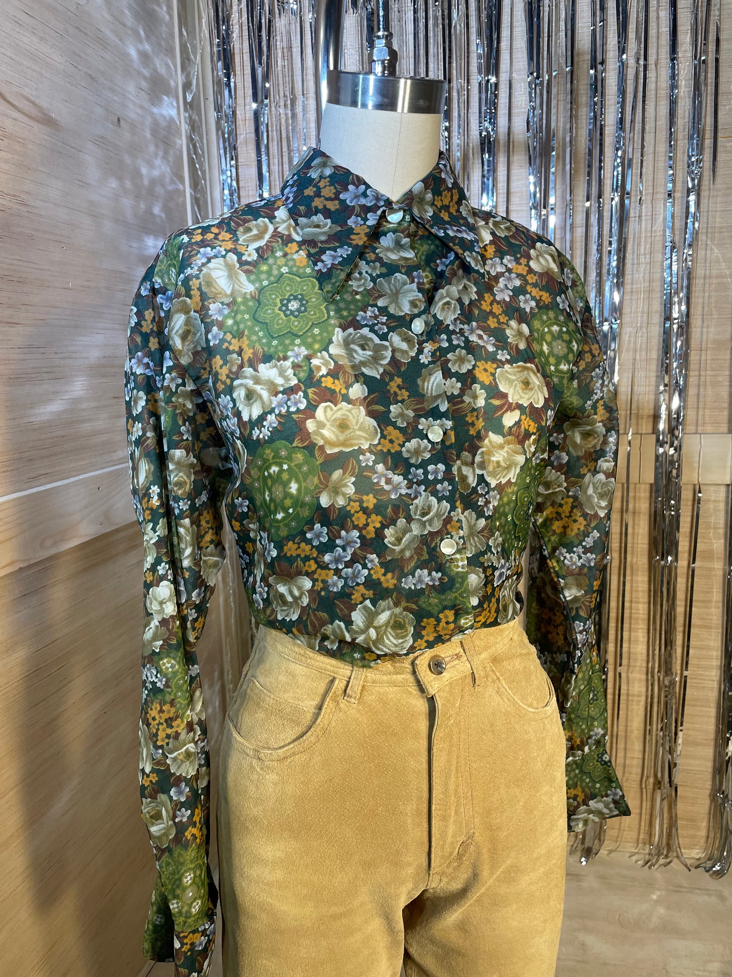 1970s Green Earth Tones Floral Sheer Collared Blouse