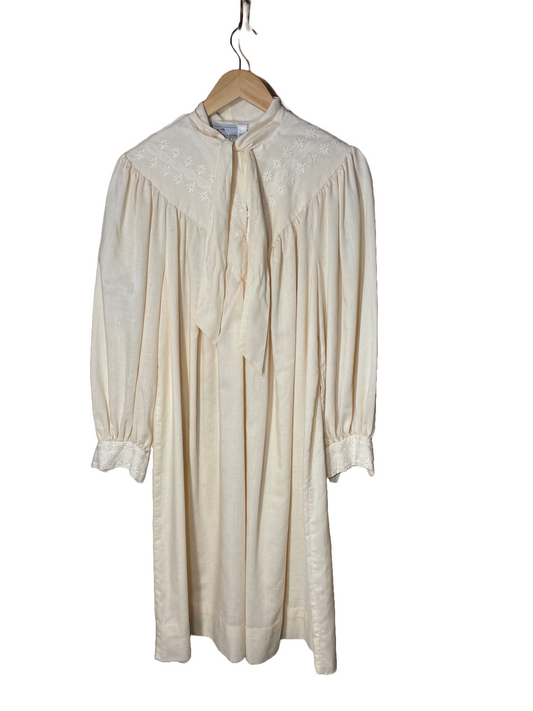 1970s Cream Embroidered Cotton Shift Dress