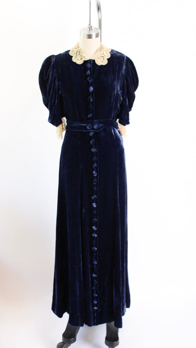 1930s Midnight Blue Silk Velvet Crochet Collar Dress