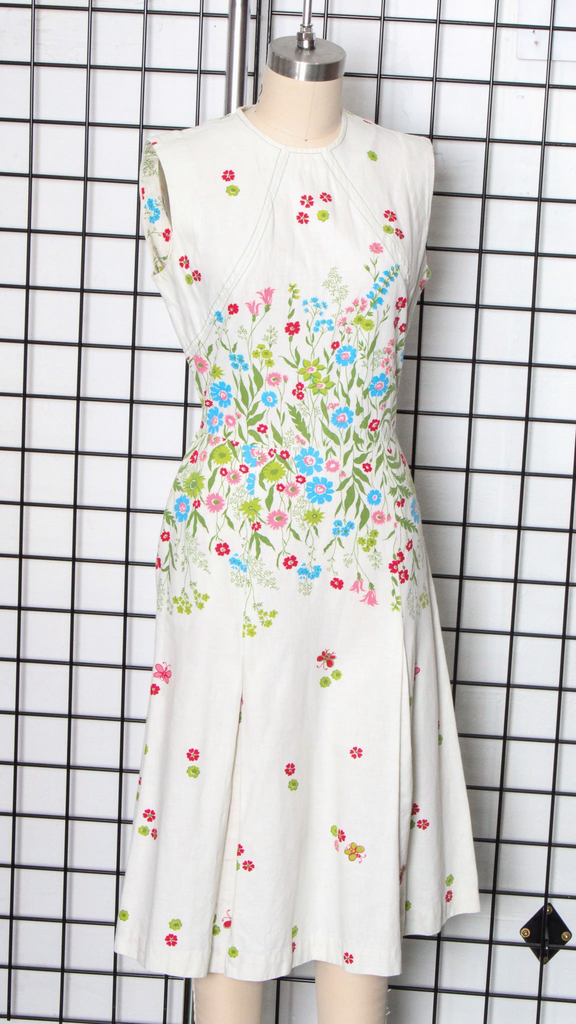 1960s Floral Print Cotton Fit-and-Flare Day Dress