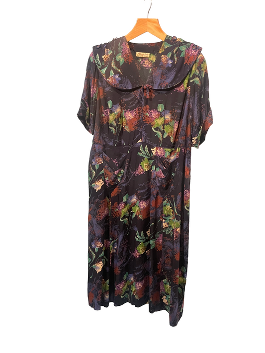 1940s Navy Pink Bouquet Cold Rayon Plus-Size Dress